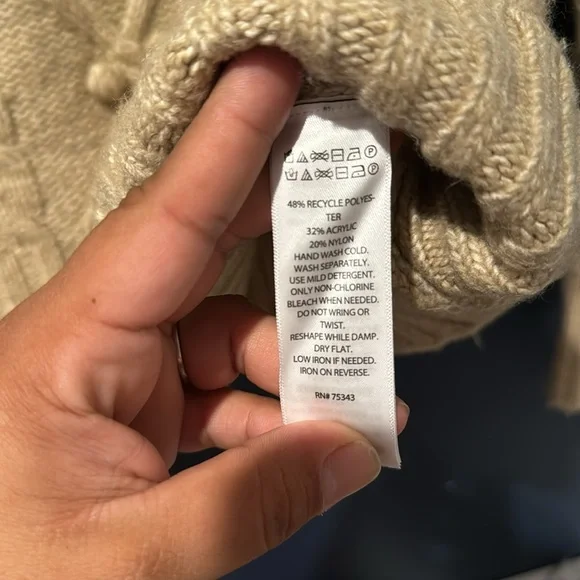 EUC pre loved turtle neck sweater - Picture 4 of 4